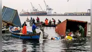 ¿Es legal vender los productos de los contenedores que se cayeron al mar en el Callao? Esto dice el derecho marítimo, según experto