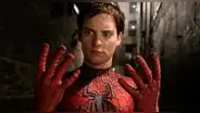 El traje original de ‘Spiderman 2’ usado por Tobey Maguire será subastada por hasta $200.000