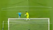 Pedro Gallese y su irresponsable 'canchereada' ante Uruguay: el absurdo gol que casi recibe Perú