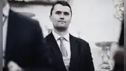 Fallece Charlie Kirk, polémico activista aliado de Trump, tras ser baleado en un evento universitario en EEUU
