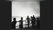 Exposición “El sol de Lima. La imagen del verano popular (1978–2015)” en el ICPNA