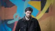 Jason Day: “La manera en que cae una dictadura en Perú para que aparezca una democracia frívola sería un buen thriller”