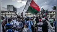 Protestas en Madagascar dejan 26 heridos mientras militares se rebelan y rechazan disparar contra manifestantes