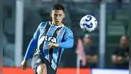 Erick Noriega recibió elogios de prestigioso medio brasileño tras la victoria de Gremio ante Sao Paulo: "Mantuvo su nivel"