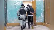 300 presos peligrosos tendrán visita cada 3 meses y solo recibirán a sus padres