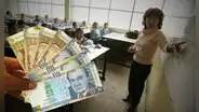 Congreso propone elevar a S/1.130 aguinaldos y bono por escolaridad a docentes, pero advierten que "no es suficiente"