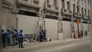 Municipalidad de Lima borra altar de homenaje a 'Trvko' en Plaza Francia, donde fue asesinado por un policía