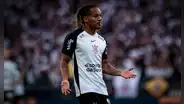 Prensa brasileña no perdonó a André Carrillo, pese a inesperado regreso en Corinthians tras dura lesión: "Le falta la calidad que tuvo antes"
