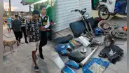 Policía captura a tres sospechosos de adulterar placas de vehículos en falso taller mecánico en Iquitos