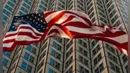 Economía de Estados Unidos resiste, pero con caída de empleo y presión del costo de vida
