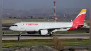 Iberia, Avianca y más aerolíneas cancelan vuelos sobre Venezuela tras advertencia de EE.UU. por "posible situación de riesgo"