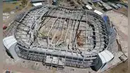 Un obrero muerto y ocho heridos graves tras el colapso del techo del nuevo coliseo de Puno