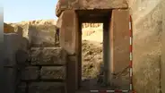 Arqueólogos italianos desentierran el templo solar de un faraón egipcio de hace 4.400 años sumergidos entre el río Nilo y el desierto
