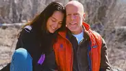 Esposa de Bruce Willis celebra 16 años de matrimonio junto al actor que enfrenta la demencia “Soy tan afortunada”