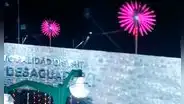 Municipalidad de Desaguadero coloca estrella navideña gigante, pero inusual silueta de mujer bailando sorprende a miles: “¡Qué fue Mano!”