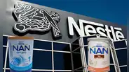 Brasil, Alemania, China y otros países retiran leche de fórmula de Nestlé por posible riesgo de bacteria peligrosa