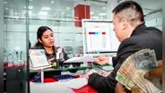 Gobierno oficializa bono por escolaridad de S/400 para trabajadores públicos y pensionistas: requisitos
