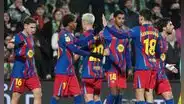 FC Barcelona derrotó 2-0 al Racing de Santander y se instaló en los cuartos de final de la Copa del Rey