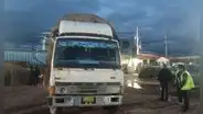 Camión con contrabando choca contra varios vehículos tras persecución policial en Juliaca