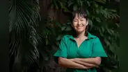 Roxana Crisólogo: “Es un mundo peligroso para las mujeres; yo siento que estoy usando una armadura y mis cuchillos son mis palabras”