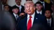 Trump asegura que solo la "rendición incondicional" de Irán pondrá fin a la guerra desatada en Oriente Medio