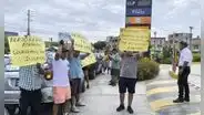 Chiclayo: más de 200 transportistas protestan por presunta especulación en grifos