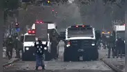 Multitudinarias marchas por el Día del Trabajador en Chile causan destrozos y enfrentamientos con carabineros