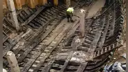 Enterrado bajo una calle desde 1360: obreros querían construir un edificio, pero descubrieron un barco medieval a 24 metros de profundidad