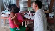 “Solamente existe un médico en la comunidad”: pueblos urarinas denuncian 58 muertes de niños por tos ferina en Loreto
