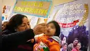 Ante la anemia en Perú surgió una idea creativa: mujeres peruanas crean un superalimento a partir de semillas de quinua, kiwicha, menestras y ganan concurso