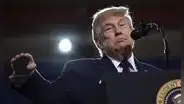 Donald Trump frena las expectativas de un acuerdo con Irán y advierte que el bloqueo a sus puertos seguirá en pleno vigor