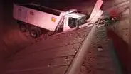 Volquete cae a canal de riego Pasto Grande y provoca corte de agua en zonas agrícolas de Moquegua
