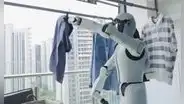El futuro del trabajo doméstico podría cambiar para siempre: China presenta robots humanoides que lavan ropa, hacen camas y cuidan adultos mayores