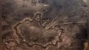 Los arqueólogos llevan décadas observando unas misteriosas estructuras gigantes en medio del desierto y aún no saben para qué sirvieron