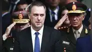 El jefe de Gabinete de Milei omitió declarar US$500.000 y se suma a inocencia fiscal para evitar dar explicaciones