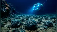 Las rocas a 4 km bajo el Pacífico que esconden más de 20.000 millones de toneladas de un tesoro submarino único en la Tierra