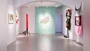 Instalaciones, dibujo, cerámica, textil y escultura en la muestra colectiva “Maneras de estar vivo”, por Czar Gutiérrez