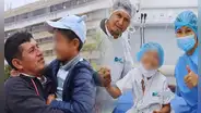 La conmovedora historia de un padre que dejó todo en Chiclayo y viajó a Lima para luchar junto a su hijo contra el cáncer: "El amor lo puede todo"