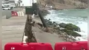 Cierran la playa La Herradura en Chorrillos tras colapso de parte del malecón por fuerte oleaje