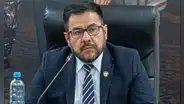 Fiscalía involucra a congresista Carlos Zeballos en caso de corrupción municipal