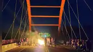 Paro indefinido en Moquegua: bloquean Puente Montalvo en rechazo a ley que modifica su territorio