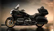 China diseña la primera motocicleta de producción con motor bóxer de 8 cilindros del mundo: parece un avión y recorre más de 400 km
