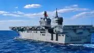 El gigante naval chino de 40.000 toneladas podría operar aviones de combate y grandes drones desde su cubierta