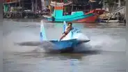 No es un avión de combate, sino una moto acuática: el modelo inspirado en el Sukhoi Su-35 que navega a 75 km/h con dos motores y un diseño digno de un caza militar
