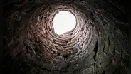 Arqueólogos examinaron un pozo de 2.500 años de antigüedad y encontraron restos de una civilización perdida