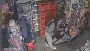 Adolescente de 16 años dispara contra comerciante durante asalto a minimarket en Manchay