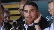 Policía de Brasil investiga al candidato presidencial Flávio Bolsonaro por sospechas de corrupción y lavado de dinero