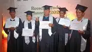 Más de 600 adultos mayores de Pensión 65 culminan su educación básica mediante alfabetización digital