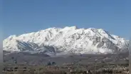 Más de 600 piscinas olímpicas llenas en una sola montaña: geólogos buscan glaciares de roca camufladas claves para el suministro de agua