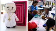 Jóvenes internas de Santa Margarita confeccionan amigurumis del papa León XIV y los ofrecen a S/42